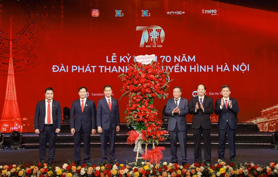 70 nam ngay thanh lap dai phat thanh va truyen hinh ha noi thuc hien chien luoc phat trien thanh to hop truyen thong manh hinh 2
