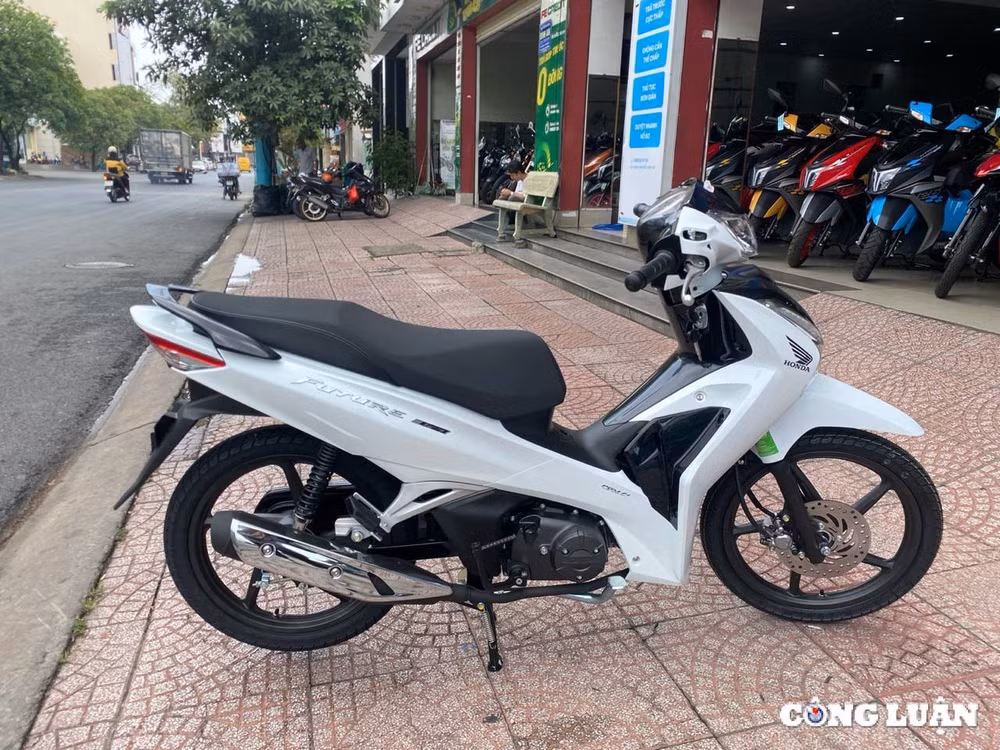 gia lan banh honda future thang 10 2024 hinh 2