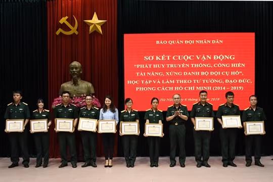 Sơ kết Cuộc vận động “Phát huy truyền thống, cống hiến tài năng, xứng danh Bộ đội Cụ Hồ”