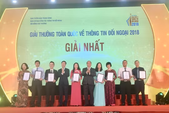 Vinh danh 90 tác phẩm xuất sắc tại Lễ trao Giải thưởng toàn quốc về thông tin đối ngoại năm 2018