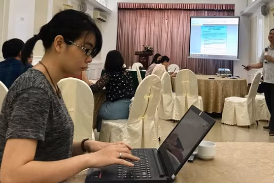 Gần 30 phóng viên, BTV được trang bị thêm kỹ năng truyền thông hiệu quả về rác thải nhựa
