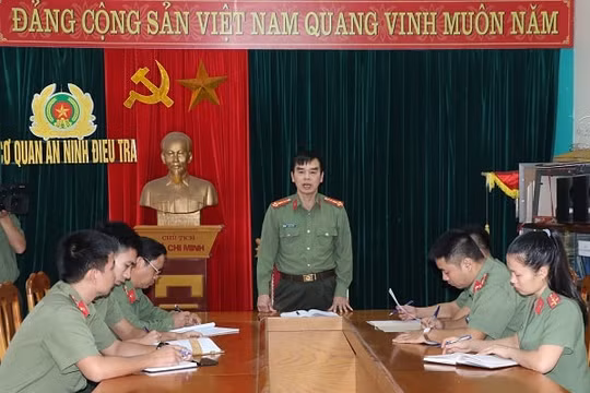 Hà Tĩnh: Khởi tố, bắt giam 2 bị can đưa người sang Anh trái phép