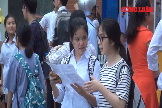 Kỳ tuyển sinh lớp 10 - 2019: Đề thi hai môn Ngoại ngữ và Lịch sử vừa sức với thí sinh