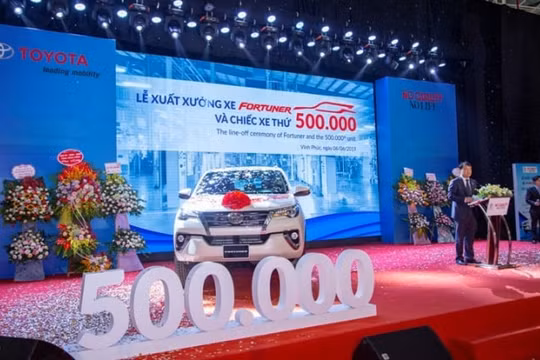 Toyota xuất xưởng chiếc xe thứ 500.000 và sự trở lại đầy uy lực của Fortuner “Made in Việt Nam”