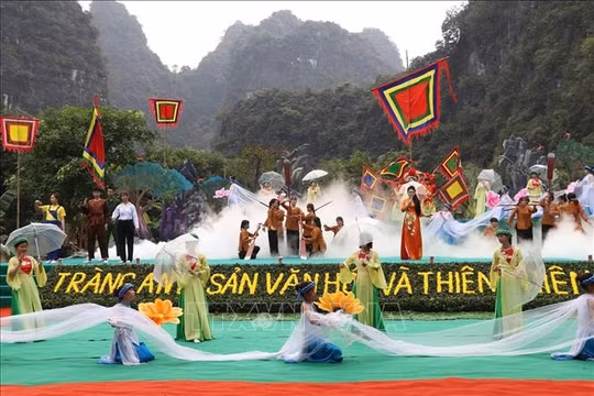 Lễ hội Tràng An, Ninh Bình 2019 - Tinh hoa hội tụ trên Kinh đô đá