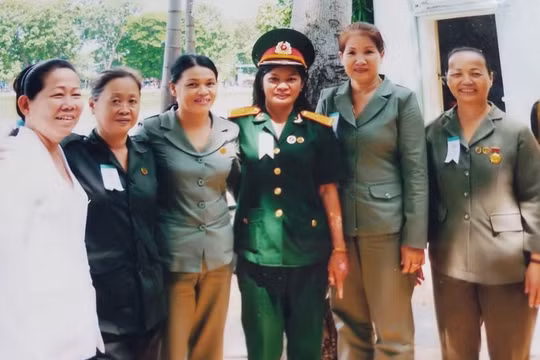 Lực lượng TTXP TP.HCM đã thăm hỏi, động viên, hỗ trợ cựu TNXP Nguyễn Ngọc Sương