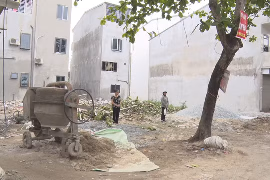 Nghệ An: Người dân bị “treo” đất tái định cư vì chưa đóng đủ tiền tự nguyện!