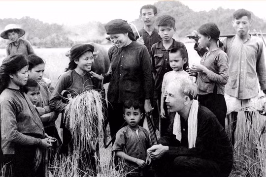 Báo chí đẩy mạnh tuyên truyền sâu rộng 50 năm thực hiện Di chúc của Chủ tịch Hồ Chí Minh