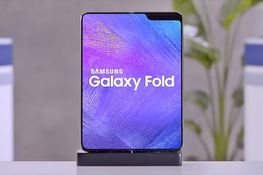 Galaxy Fold sẽ đến tay người dùng vào ngày 26/4 tới