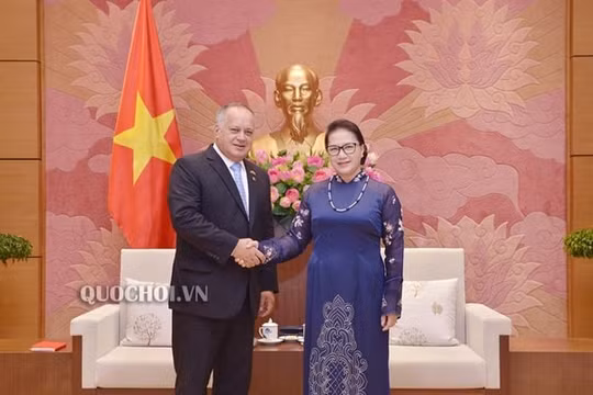 Chủ tịch Quốc hội tiếp Phó Chủ tịch thứ nhất Đảng XHCN Thống nhất Venezuela