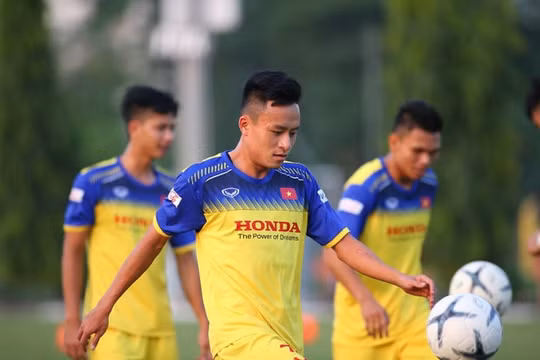Thực hư chuyện Võ Huy Toàn chấn thương nặng phải rời đội tuyển Việt Nam