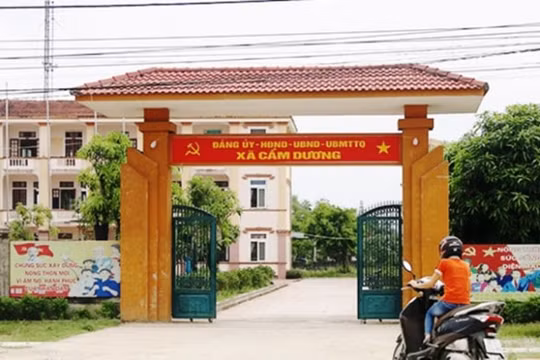Hà Tĩnh: 4 cán bộ xã không có bằng tốt nghiệp THPT sẽ bị buộc thôi việc