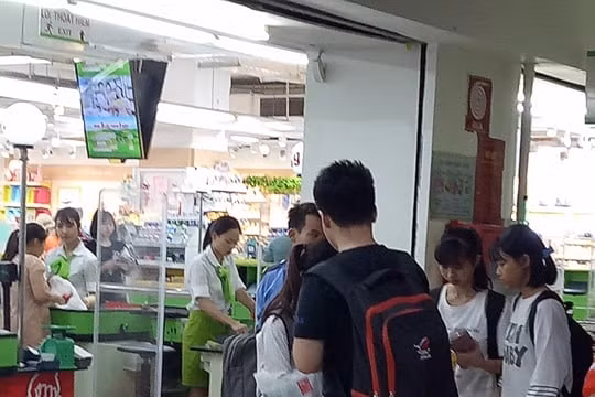 Hà Nội: Triển khai 100% siêu thị, trung tâm thương mại “nói không” với túi nilon