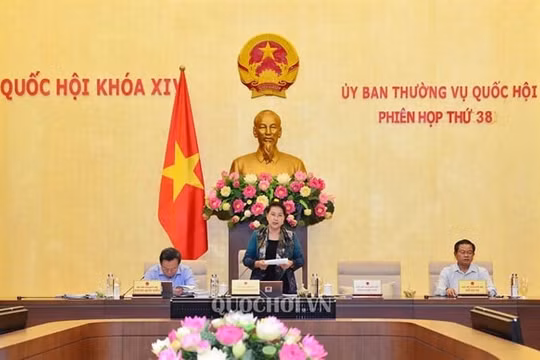 Bế mạc Phiên họp thứ 38 của Ủy ban Thường vụ Quốc hội