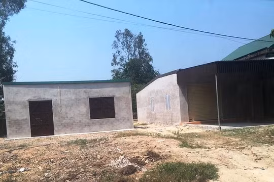 Nghệ An: Người dân xây dựng ồ ạt để chờ tiền đền bù Dự án cao tốc Bắc – Nam