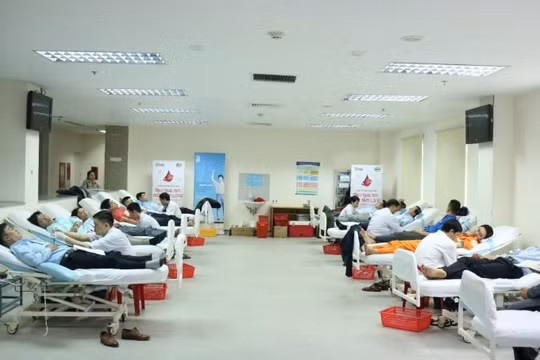 Ngày hội hiến máu nhân đạo “Vạn trái tim, một tấm lòng”