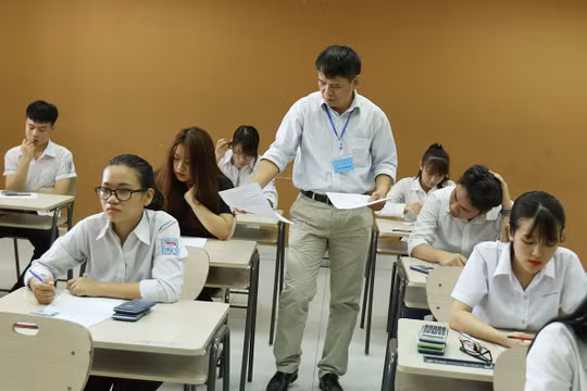 Bộ Giáo dục và Đào tạo coi trọng nhân sự tham gia coi thi, chấm thi của kỳ thi THPT Quốc gia 2019