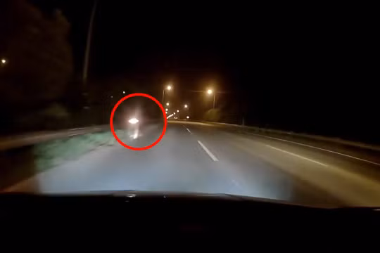 Video giao thông: Liều mình "đánh cược" mạng sống với tử thần trên cao tốc