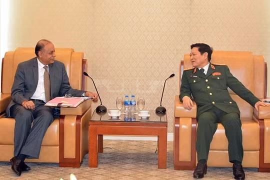 Đại tướng Ngô Xuân Lịch tiếp ngài Ajay Kumar, Thư ký Bộ Quốc phòng Ấn Độ