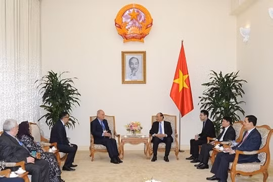 Thủ tướng: Phải tạo ra những công cụ hữu hiệu để chỉnh hướng các thông tin sai sự thật