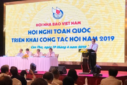 Báo chí phải chủ động, đổi mới để có bước phát triển cho phù hợp
