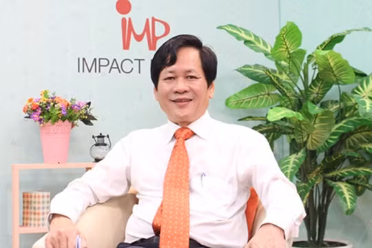 Trần Sĩ Tuấn - Gương mặt trong trẻo của tờ báo
