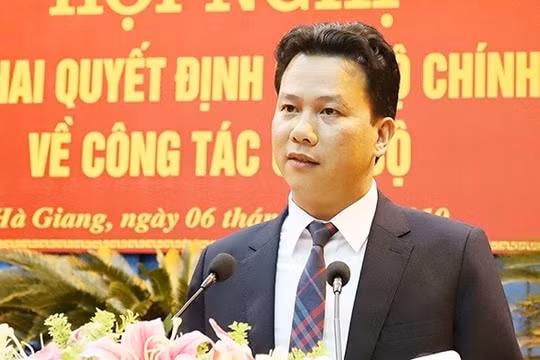 Ông Đặng Quốc Khánh chuyển sinh hoạt về Đoàn đại biểu Quốc hội tỉnh Hà Giang