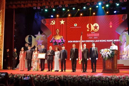 Báo Lao động - 90 năm viết nên những trang sử vàng sinh động