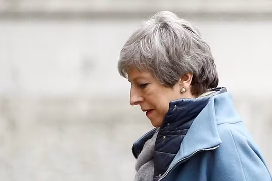 Việc từ chức của Thủ tướng Anh là không đủ để phá bỡ thế bế tắc của Brexit