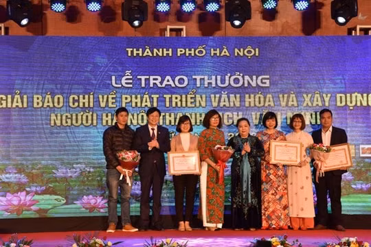 Kéo dài thời hạn nhận tác phẩm tham dự 2 giải báo chí của Hà Nội đến 25/8