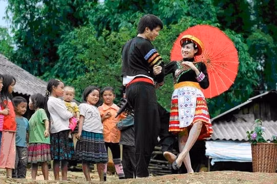 Lễ hội 100 năm Chợ tình Khâu Vai - đậm bản sắc văn hóa dân tộc vùng cao nguyên đá