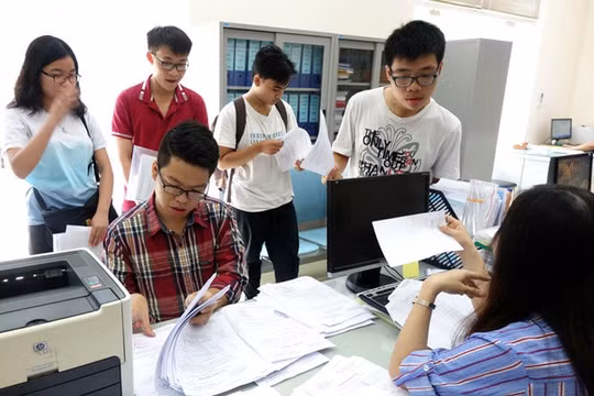 Bộ Giáo dục và Đào tạo: Tiếp tục công bố điểm sàn ngành y