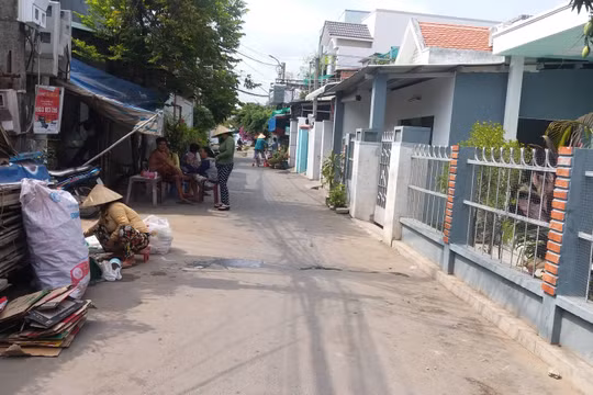 Người dân phản ánh nhiều tuyến đường bị “mất đuôi”