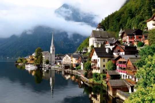 Hallstatt – Thị trấn cổ tích 7.000 năm của nước Áo