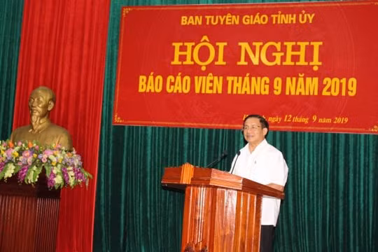 Hà Tĩnh triển khai thực hiện Chỉ thị 35-CT/TW của Bộ Chính trị cho báo cáo viên và đội ngũ báo chí