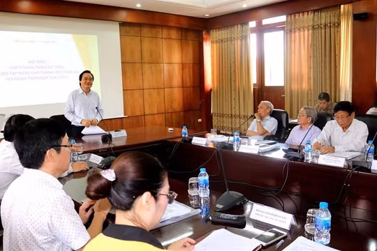 Bộ GD&ĐT công khai tiêu chuẩn thẩm định sách giáo khoa lớp 1