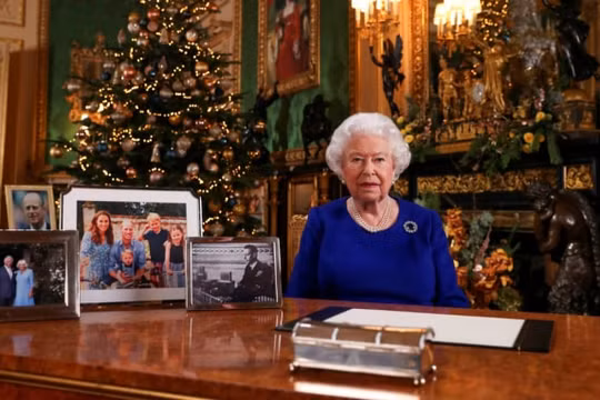 Nữ hoàng Anh kêu gọi hàn gắn sau 1 năm đầy rối ren với Brexit