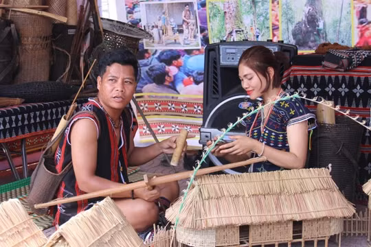 Không gian văn hóa đặc sắc tại Ngày hội giao lưu VHTTDL các tỉnh vùng biên giới Việt - Lào