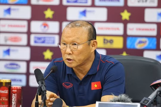 HLV Park Hang-seo: "Không chắc 100%, nhưng tôi muốn thắng Malaysia"