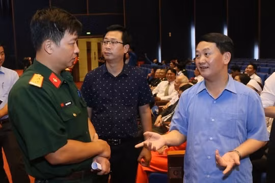 “Đoàn kết - Dân chủ - Đổi mới - Phát triển”
