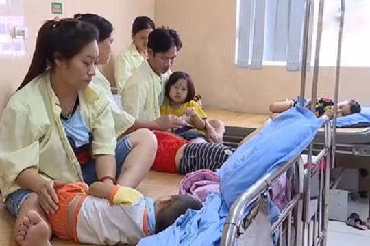 Phú Thọ: 20 trẻ mầm non nghi ngộ độc thực phẩm đã xuất viện