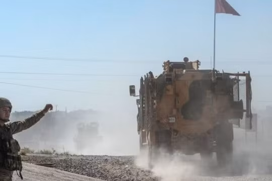 Lực lượng Thổ Nhĩ Kỳ tiến vào thành phố biên giới ở Syria