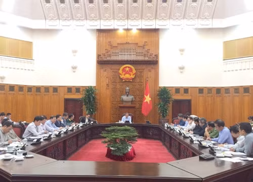 Phó Thủ tướng Trương Hòa Bình chủ trì cuộc họp về vụ việc 39 người tử vong tại Anh