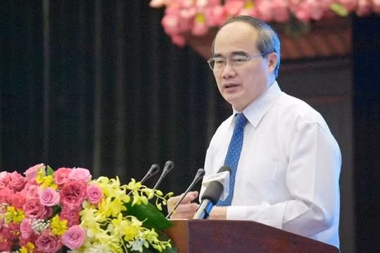Lãnh đạo TP.HCM đặt hàng báo chí nhiều vấn đề nóng