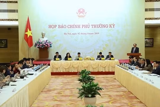 Kỷ luật 3 cá nhân liên quan đến vi phạm xe biển xanh đón người nhà Bộ trưởng
