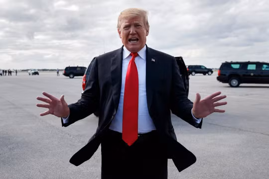 Trump sẵn sàng đóng cửa biên giới với Mexico nếu cần thiết