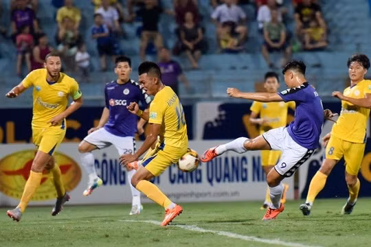 Hà Nội FC chia điểm tại Khánh Hòa