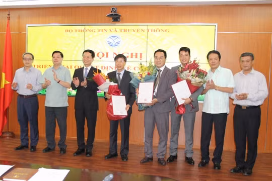 Bộ Thông tin và Truyền thông bổ nhiệm 2 tân Cục trưởng