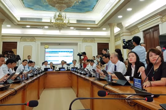 “Giao việc tức thời - Nhắc việc thông minh” giúp thành phố giải quyết các vấn đề “nóng”