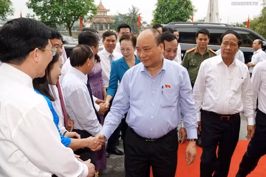 Thủ tướng Nguyễn Xuân Phúc tiếp xúc cử tri thành phố Hải Phòng